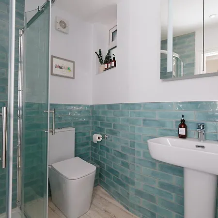 Quay Street Cottage, 2 Bed, 2 Bath - Semesterbostad Scarborough