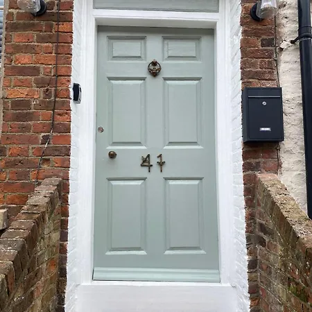 Quay Street Cottage, 2 Bed, 2 Bath -