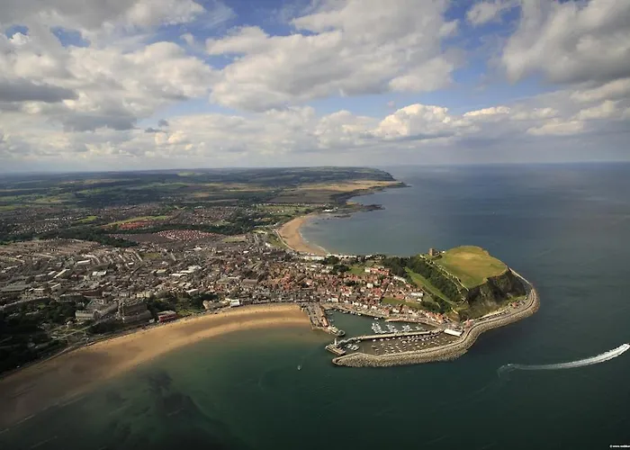 Quay Street Cottage, 2 Bed, 2 Bath - Scarborough